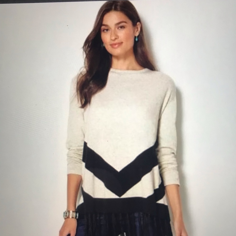 New Avon Signature Weekend Fringed Tunic - Picture 3 of 5